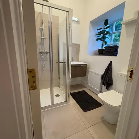 Old School House * Moyard