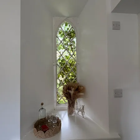 Old School House * Moyard